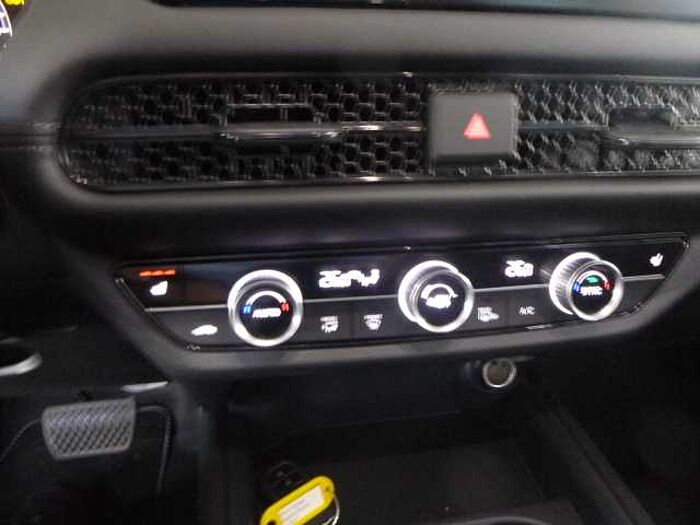 Honda ZR-V Hybrid e: HEV 2.0 i-MMD Elegance