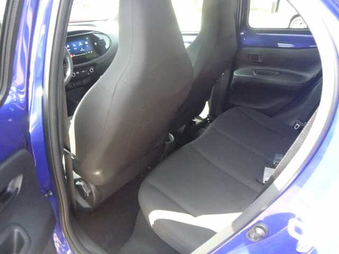 Toyota Aygo X X Active