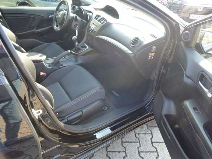 Honda Civic 1.8 i-VTEC Elegance + Standheizung usw.