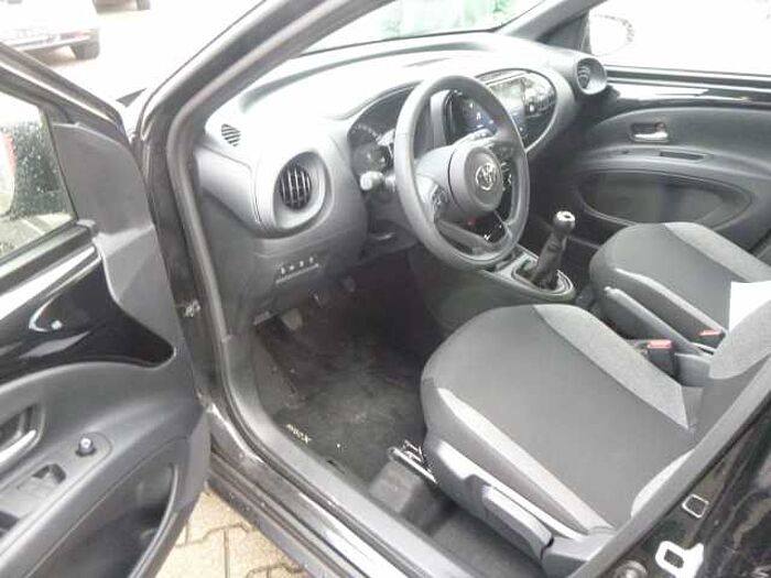Toyota Aygo X X Active