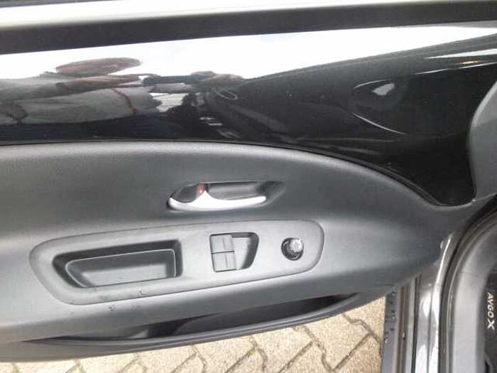 Toyota Aygo X X Active