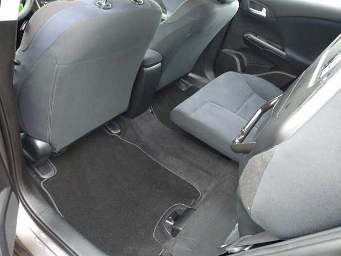 Honda Civic 1.4 i-VTEC Comfort + Standheizung + usw.