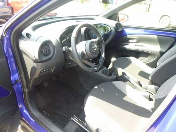 Toyota Aygo X X Active