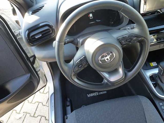 Toyota Yaris Cross Hybrid 1.5 VVT-i Team Deutschland