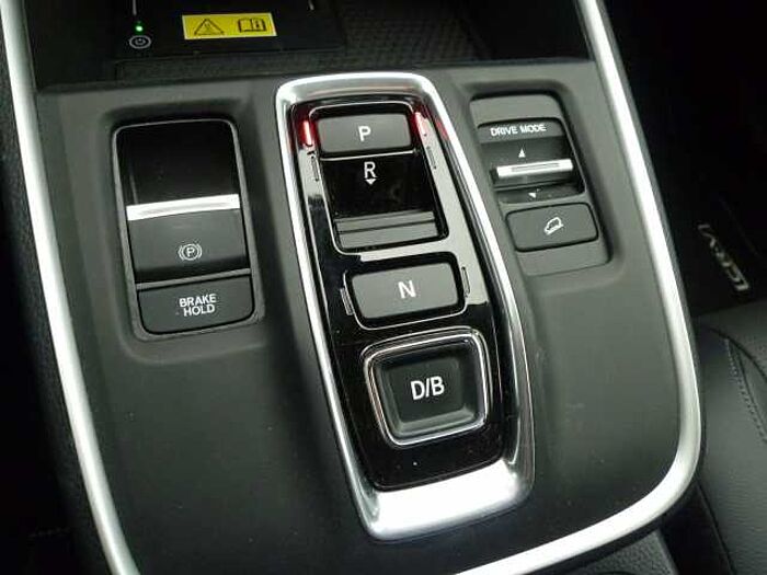 Honda CR-V Hybrid e: HEV 2.0 i-MMD AWD Advance