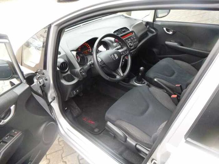 Honda Jazz 1.4 i-VTEC Comfort Plus