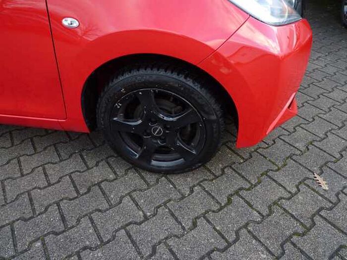 Toyota Aygo 5-Türer x-play touch