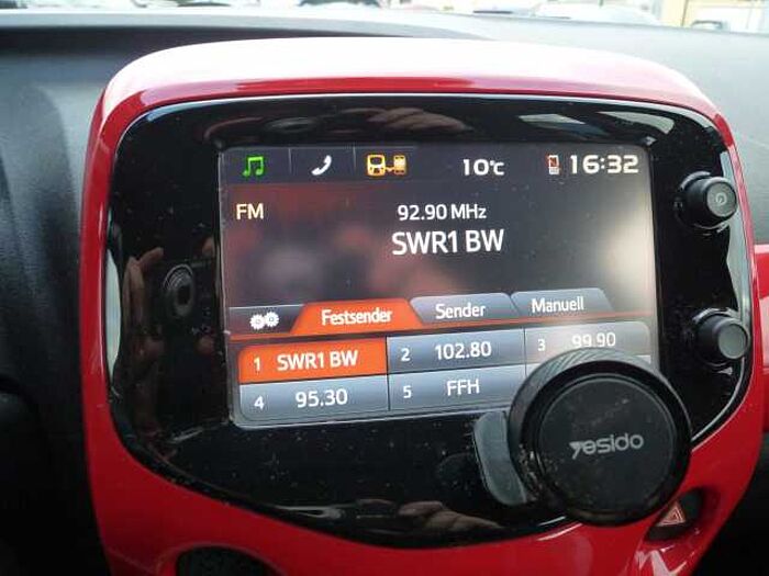 Toyota Aygo 5-Türer x-play touch