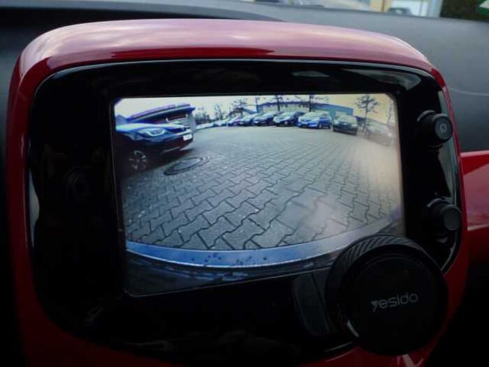 Toyota Aygo 5-Türer x-play touch