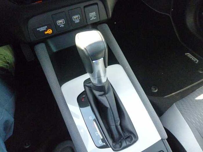 Honda Jazz Hybrid e: HEV 1.5 i-MMD Crosstar Executive