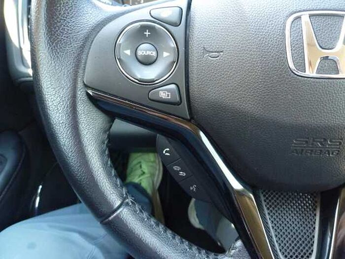 Honda HR-V 1.5 i-VTEC CVT Elegance + AHK + usw.