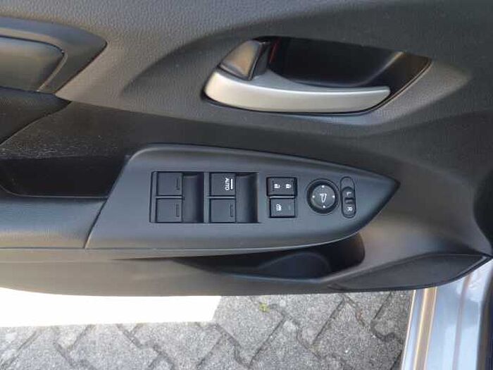 Honda Jazz 1.3 i-VTEC Trend + AHK + usw.