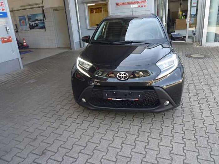 Toyota Aygo X X Active