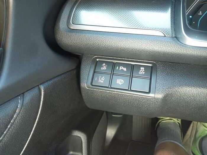Honda Civic 1.5 i-VTEC Turbo Prestige