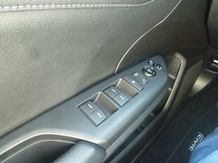 Honda Civic 1.5 i-VTEC Turbo Prestige